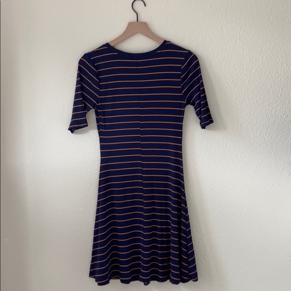 Old Navy Striped Dress Size Medium - Picture 3 of 3